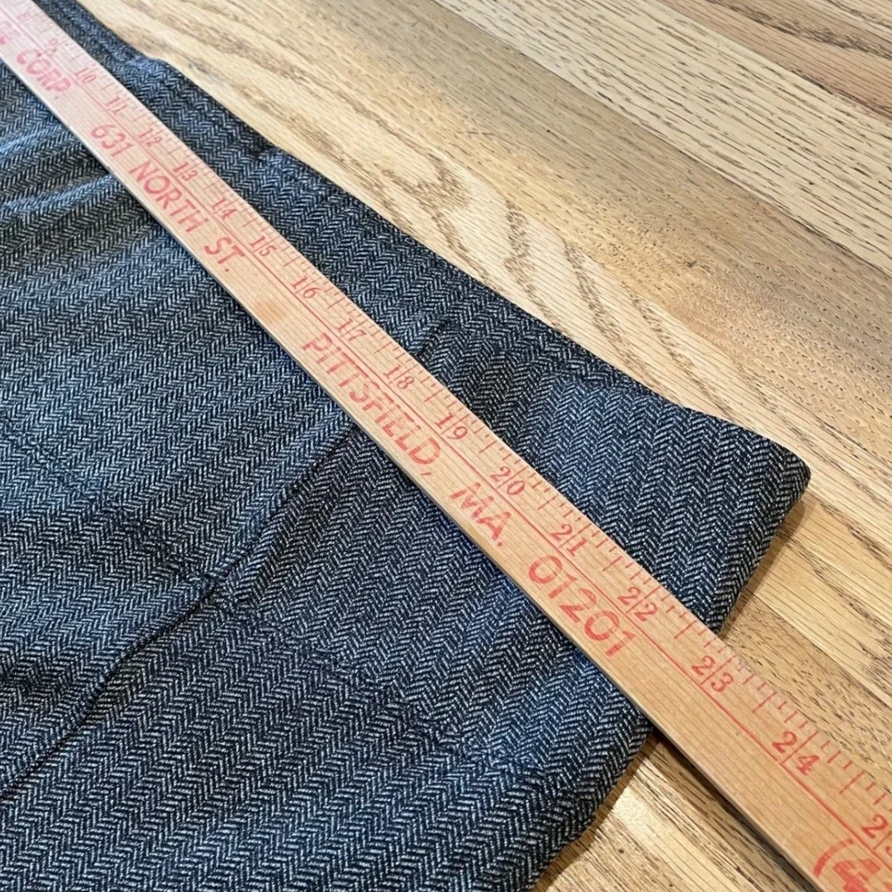 Womens Gray Capri Leggings Althleta Delancy Herringbone Athleisure Quiet Luxury - Picture 5 of 13
